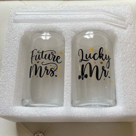 Drinking Glass Set - Picture 2 of 4